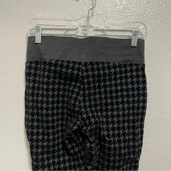 One5One High Waist Pull On Textured Houndstooth Leggings SMALL - Picture 3 of 5